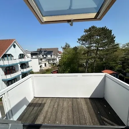 Kampweg 1 2 *